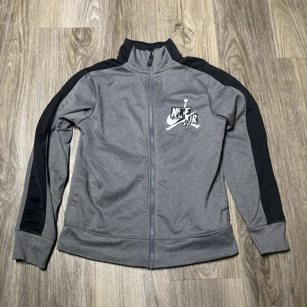 Nike‎ Air Jordan Jumpman Boys Sm 8-10yrs Long Sleeve full Zip Jacket Gray Black