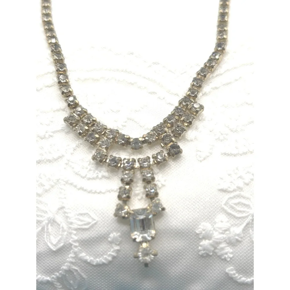 N/A dazzling elegance