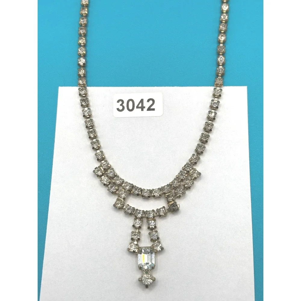 N/A dazzling elegance