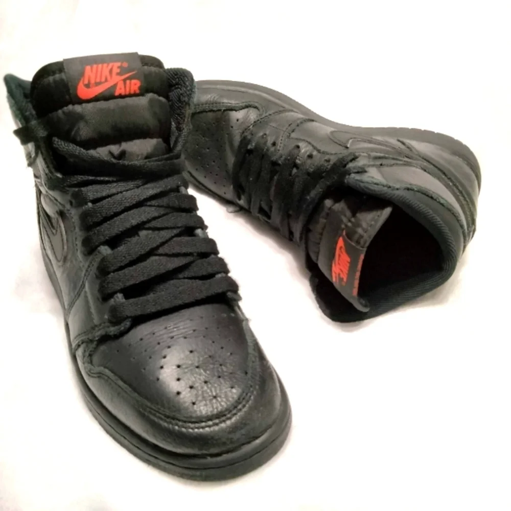 vtg nike air Jordan1 Retro children's sports shoes size 4 High Triple Black 2017