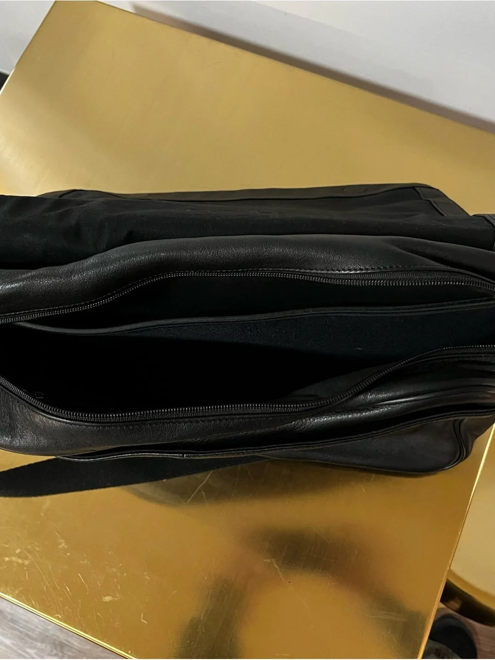 Leatherology laptop messenger