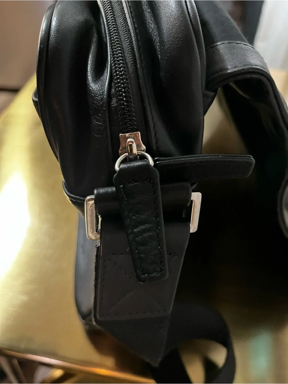 Leatherology laptop messenger