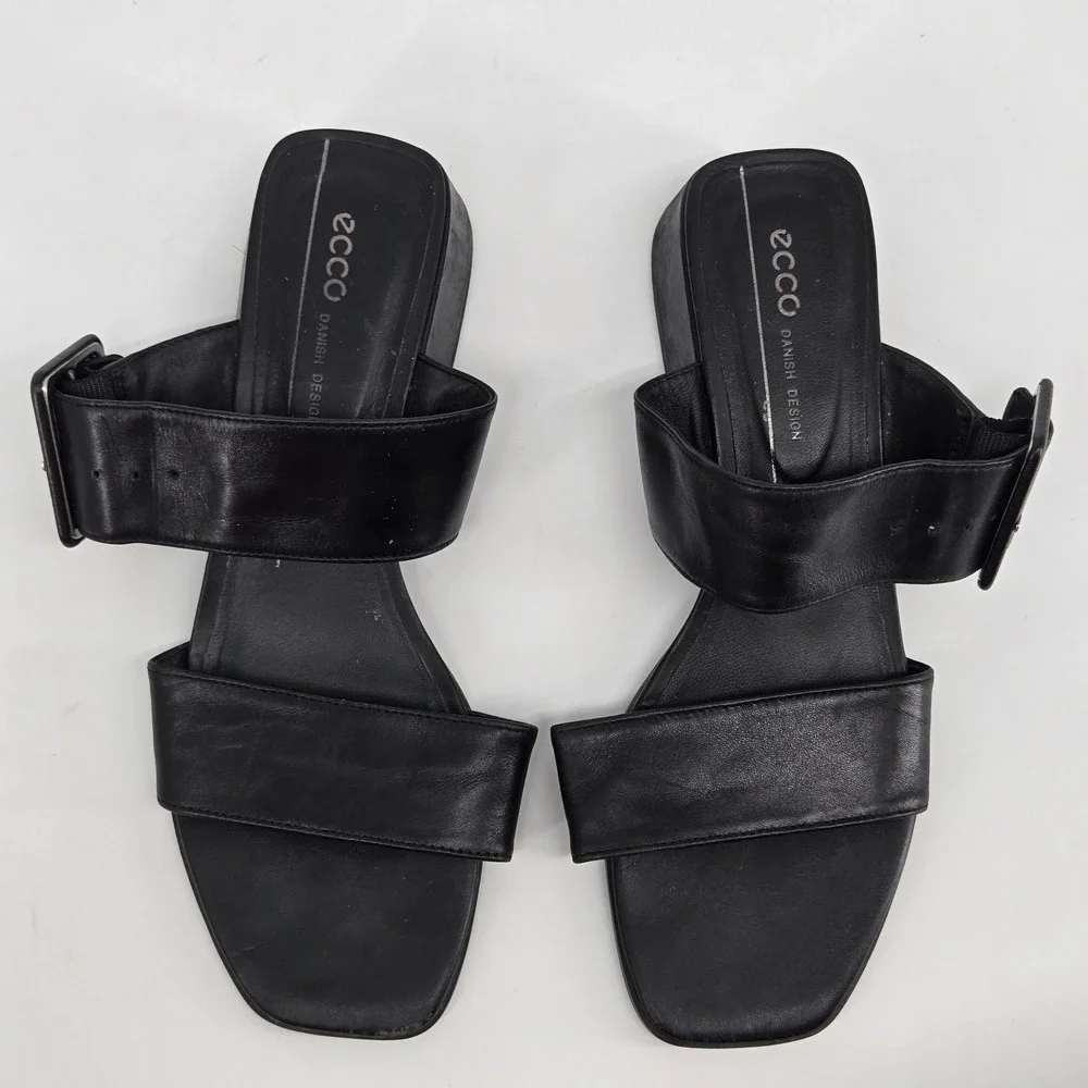 Ecco minimalist danish