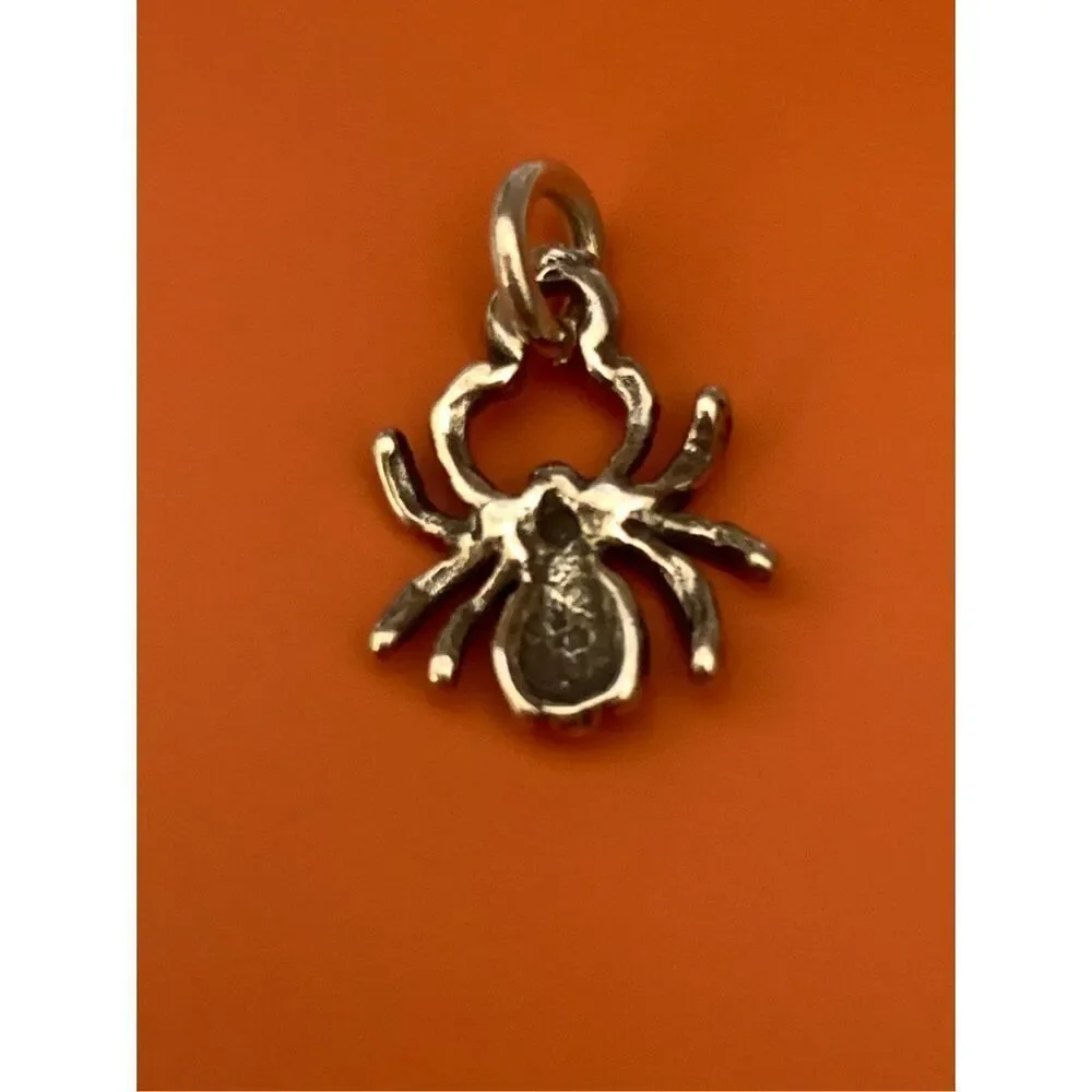 independent legged spider