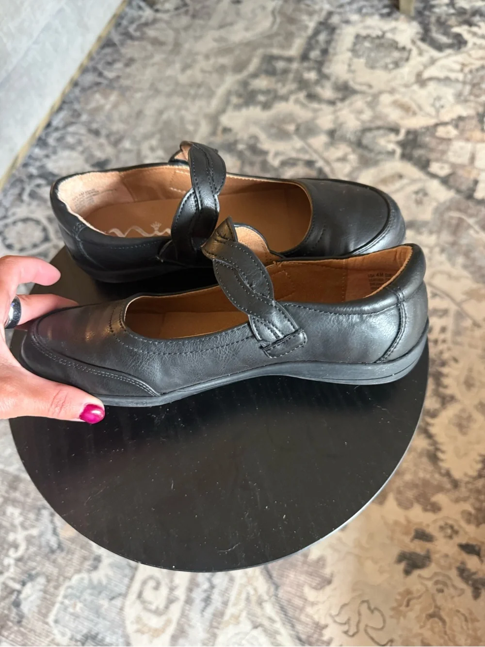 Nina comfortable black