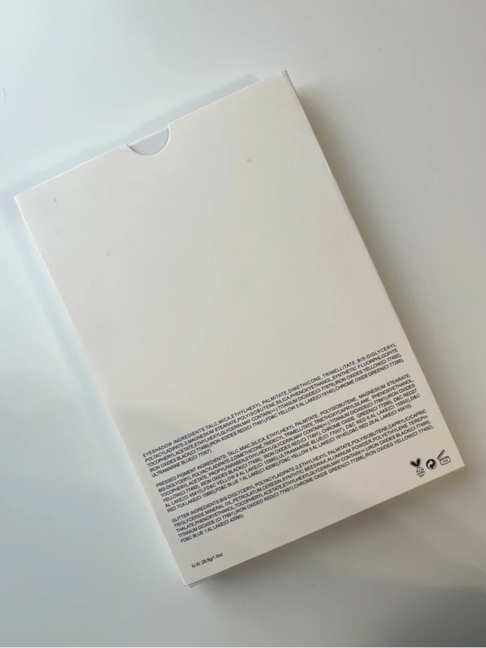 Yearstory eyeshadow palette