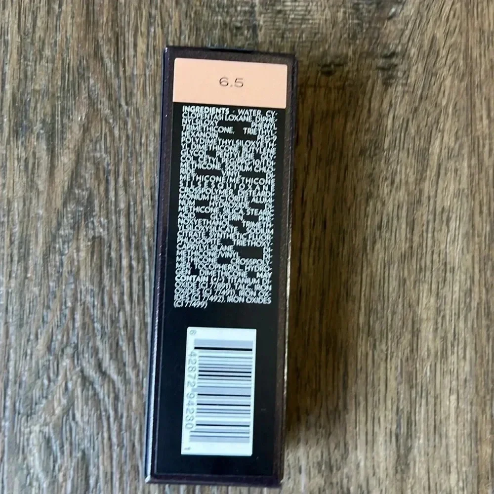 New in box Surratt Dew Drop Foundation 6.5 Medium/Beige .64 oz