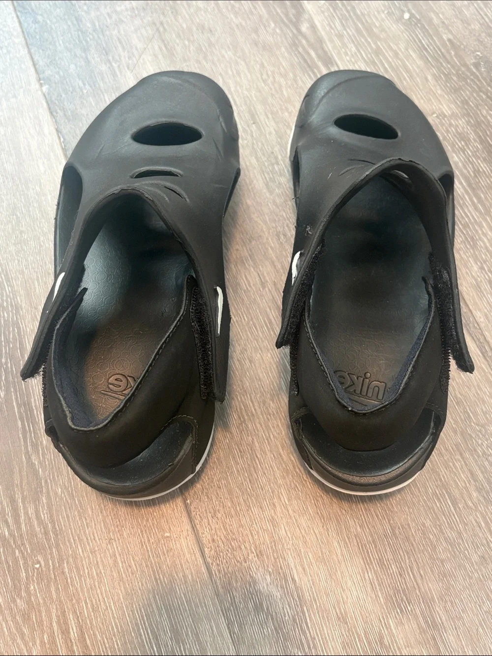 Nike Sunray Protect Kids' Black Water-Friendly Slide Sandals 2Y