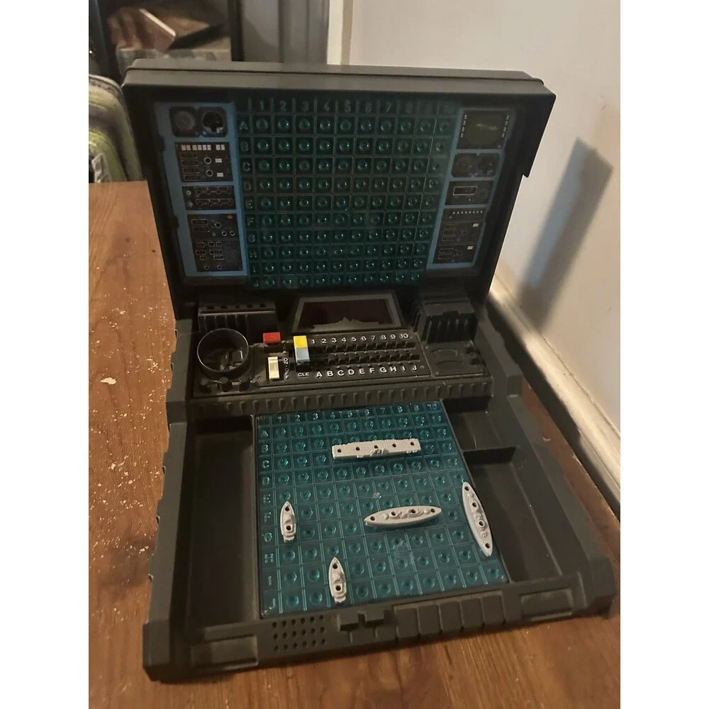 Milton Bradley product vintage