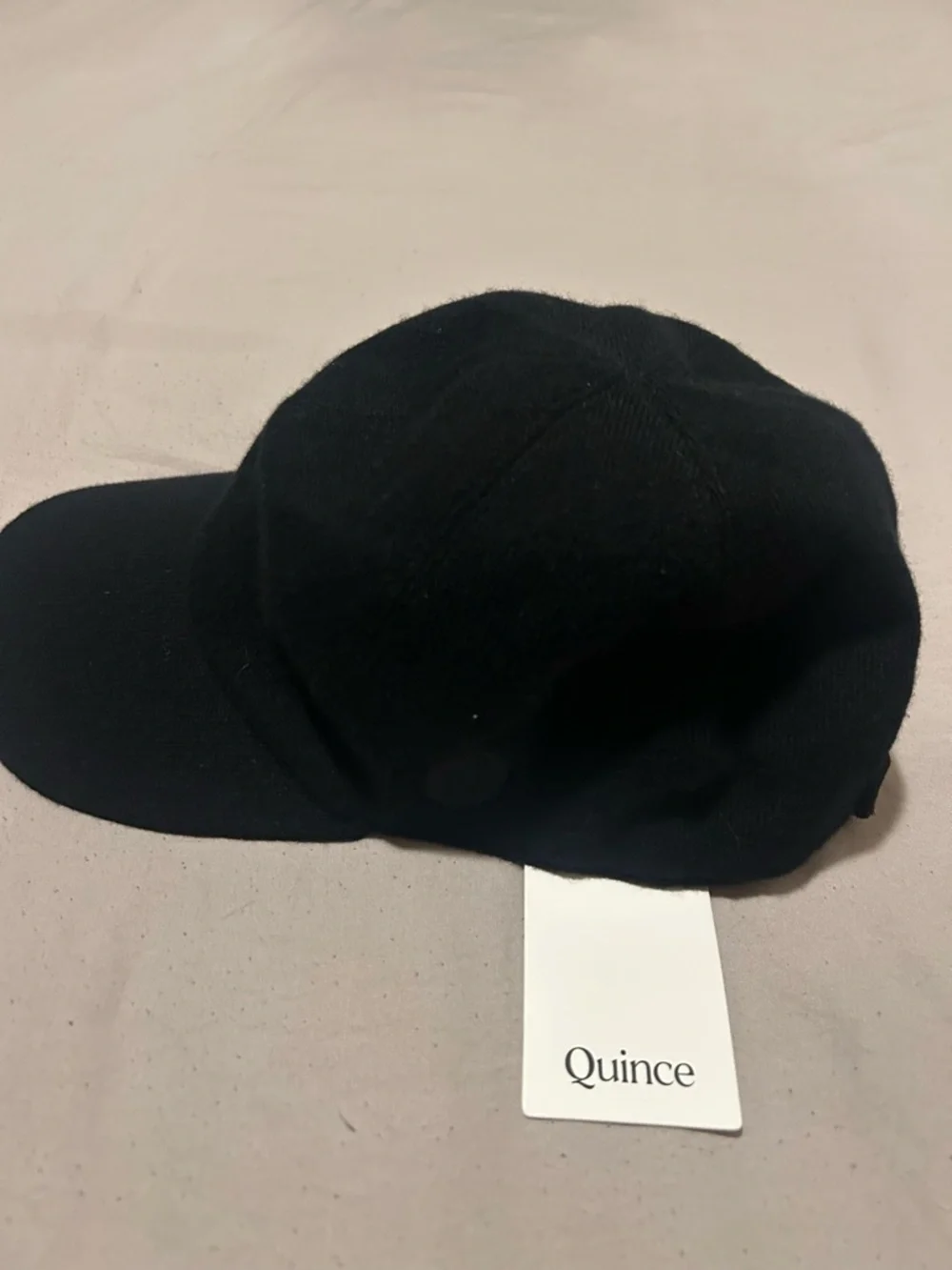 Quince sleek black