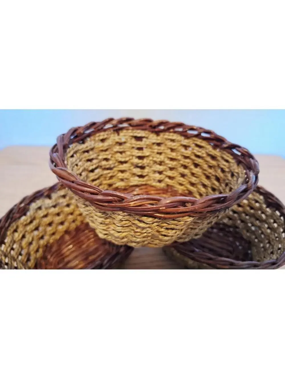 N/A handwoven seagrass