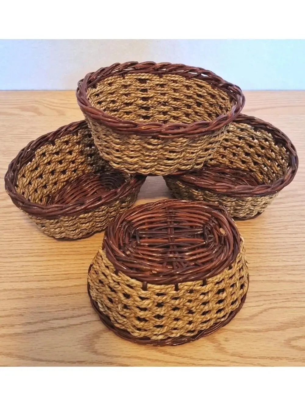 N/A handwoven seagrass