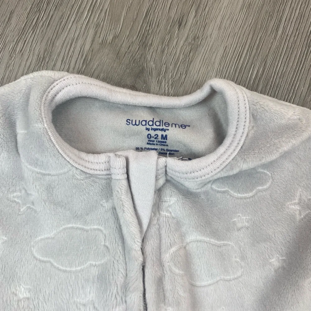 SwaddleMe excellent preowned