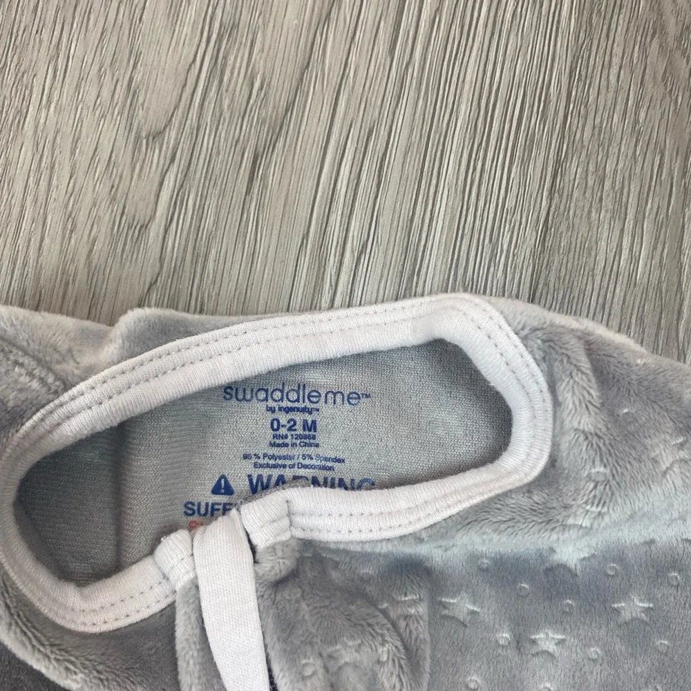 SwaddleMe excellent preowned
