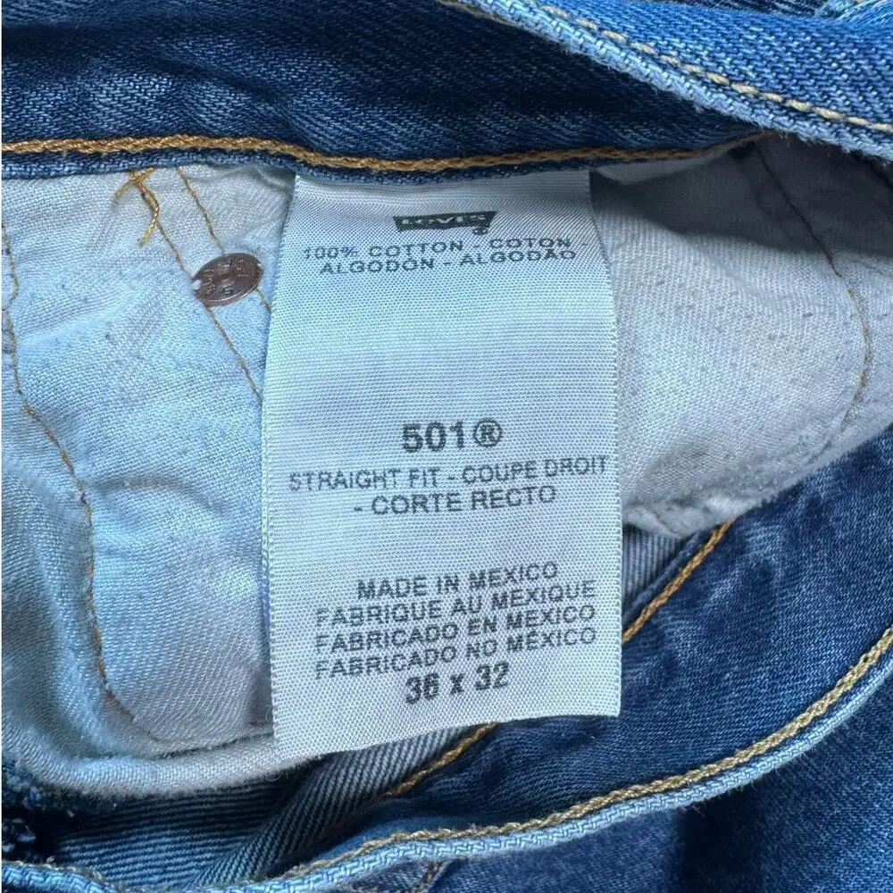 LEVI'S Men's Jeans/Pants Levi's 501, Button Fly size Men's 36X32, straight leg