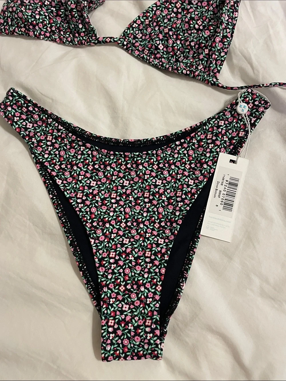 Frankies Bikinis nwt 2piece