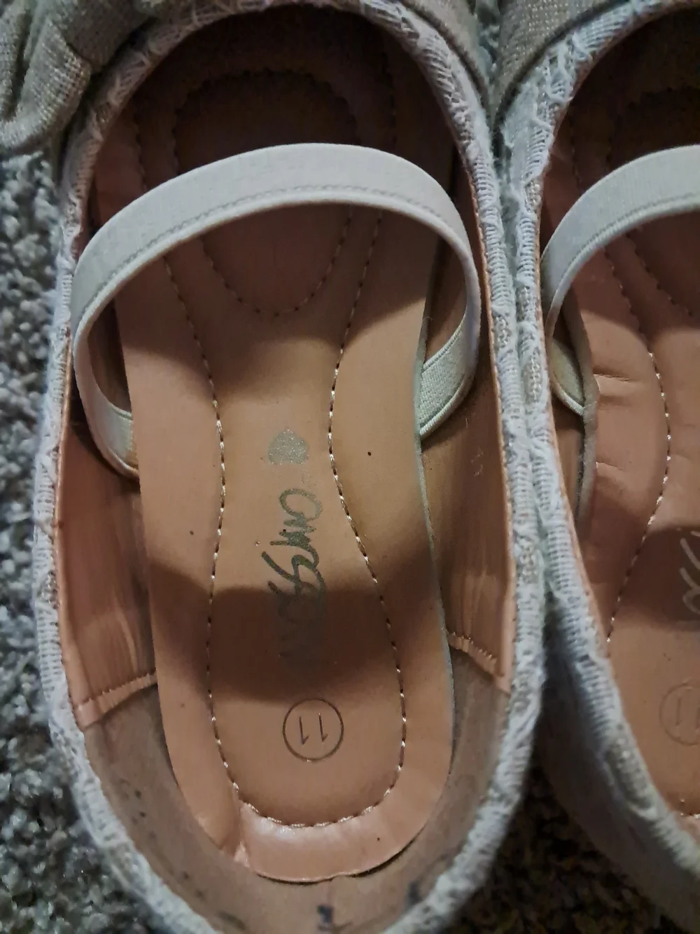 N/A charming beige