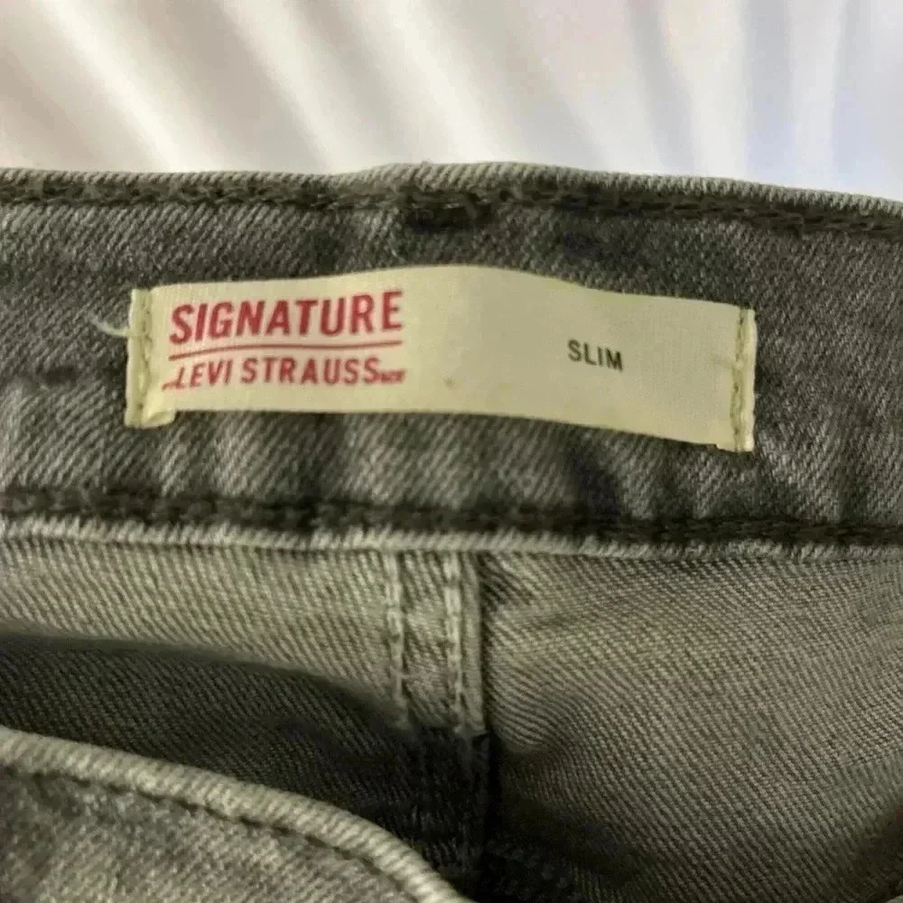Signature by Levi Strauss classic comfortable