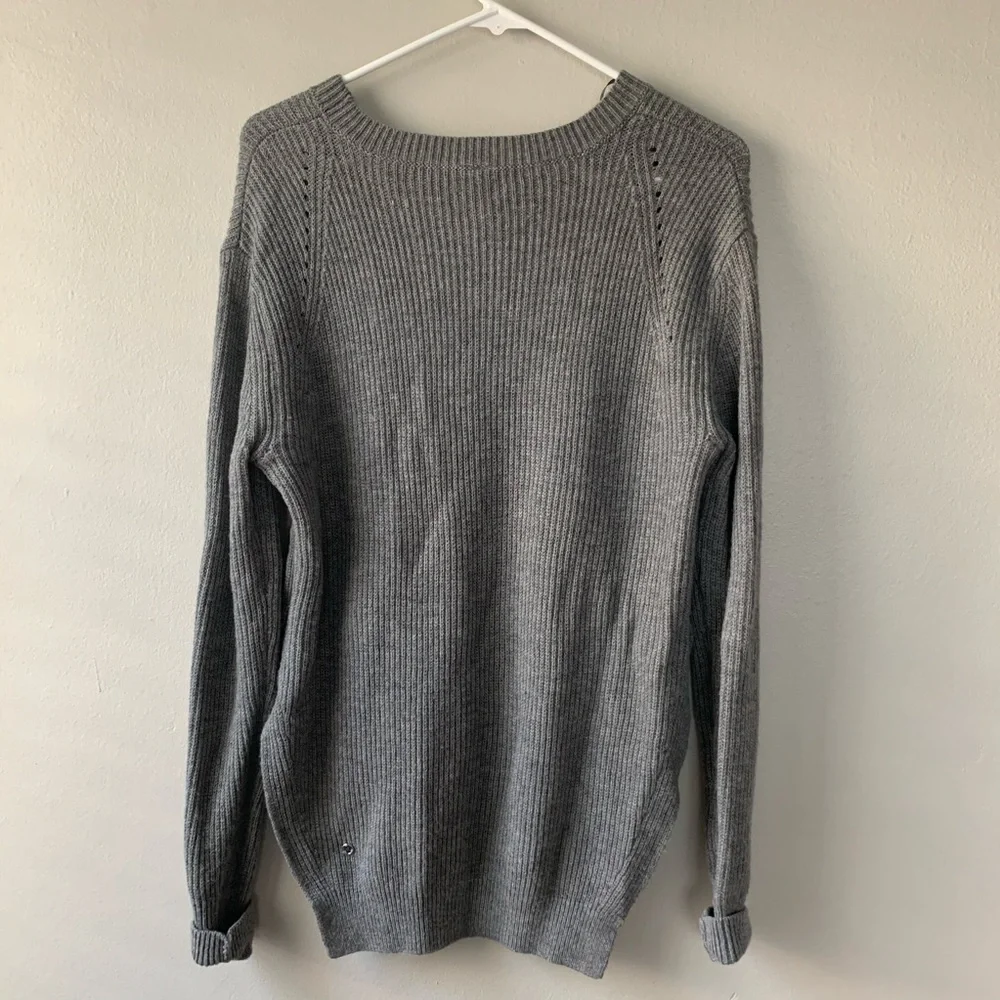 lululemon athletica excellent only