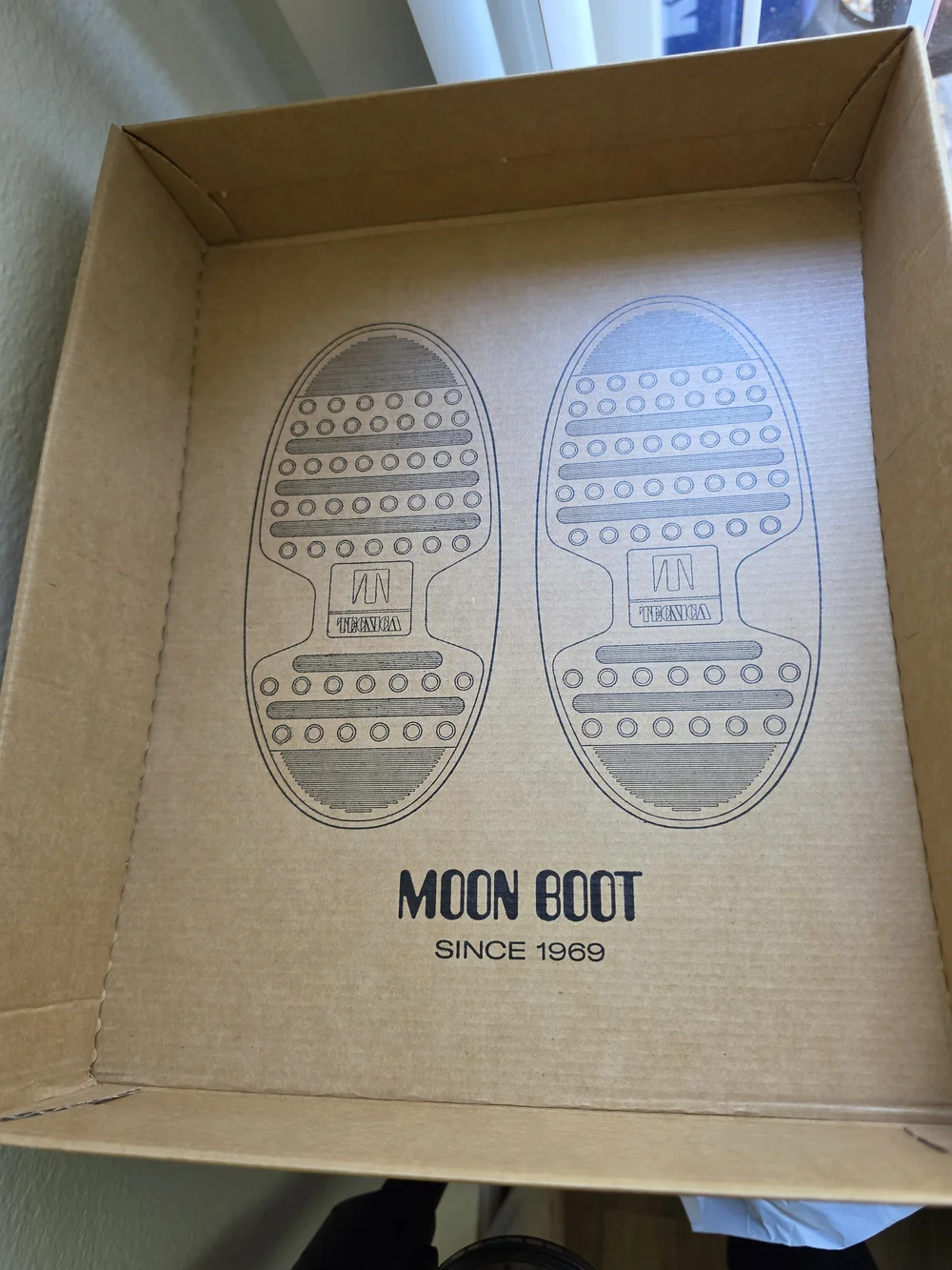 Moon Boot description keep
