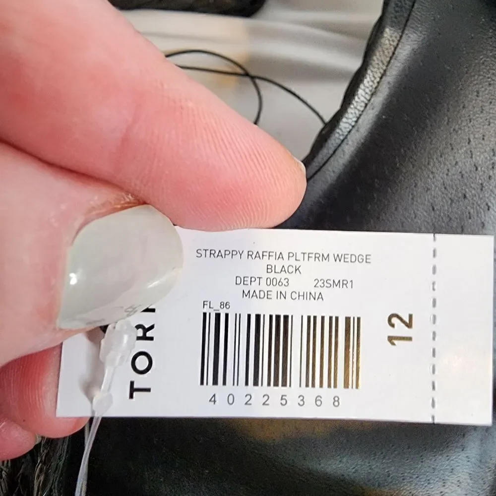 torrid 12w black
