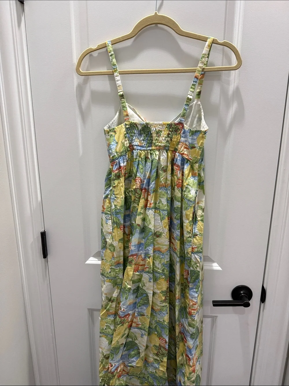 Abercrombie & Fitch lightweight sleeveless