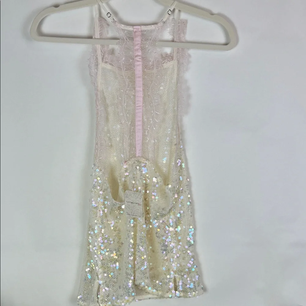 Free People shine this