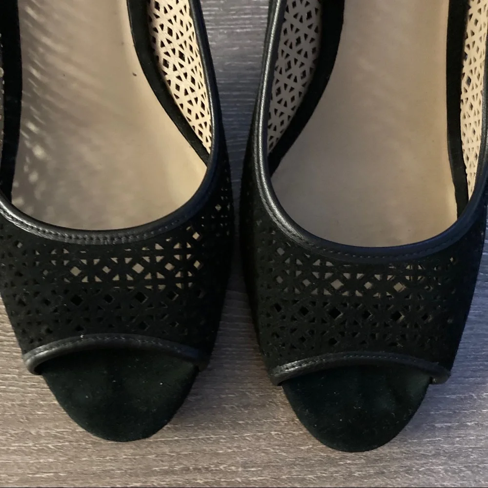 Tory Burch size 062126 black