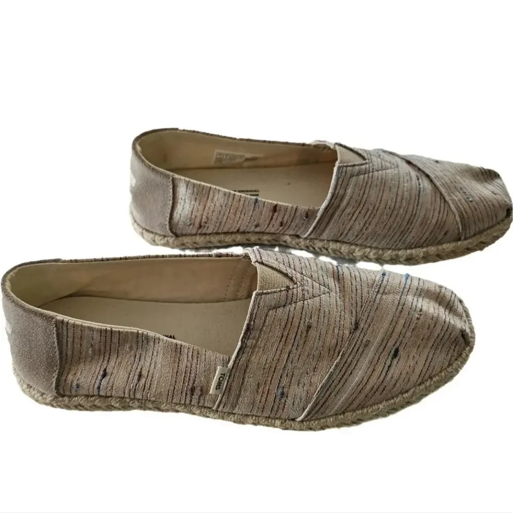 Toms this pair