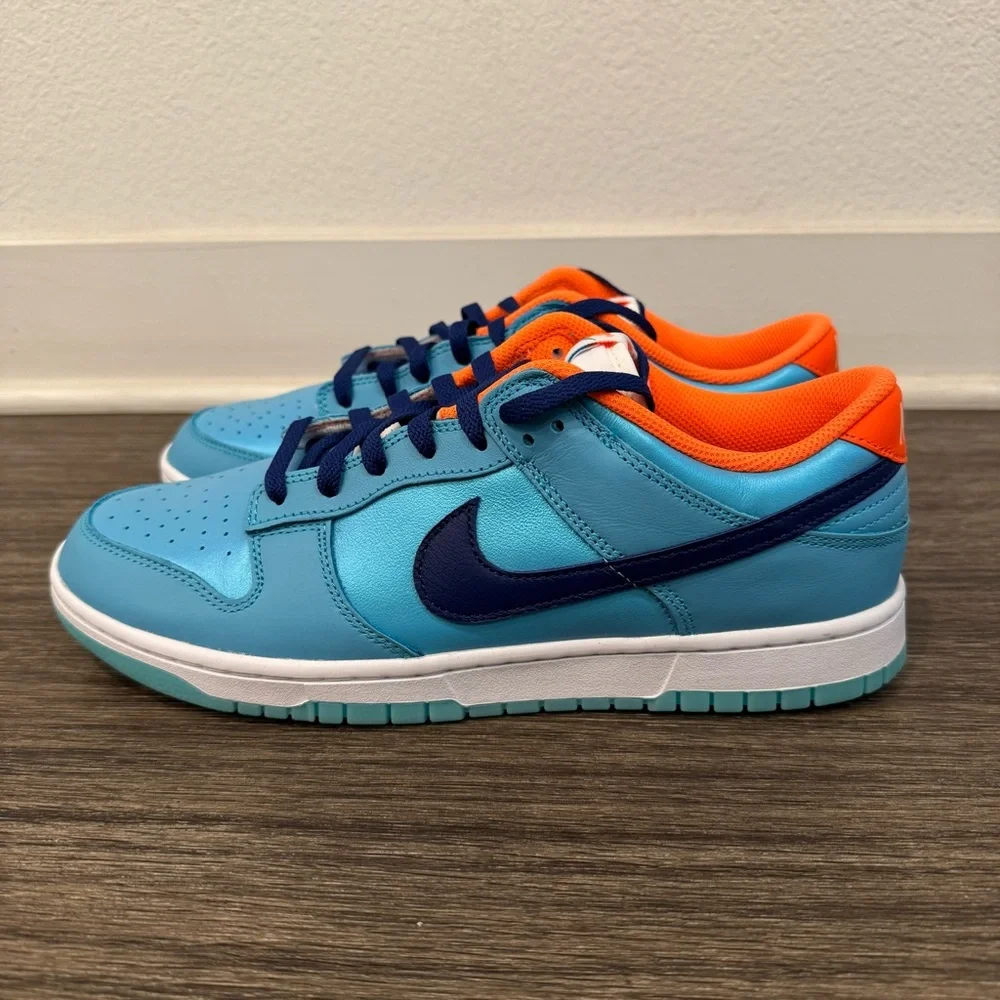 NIKE DUNK LOW SE sz 10.5
