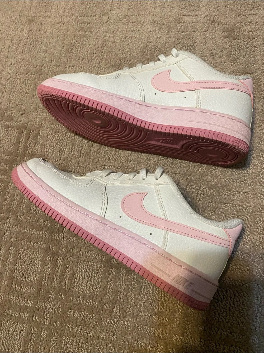 {Nike} Air Force 1 Low White Pink Foam ~ Size 3Y / EUR 35
