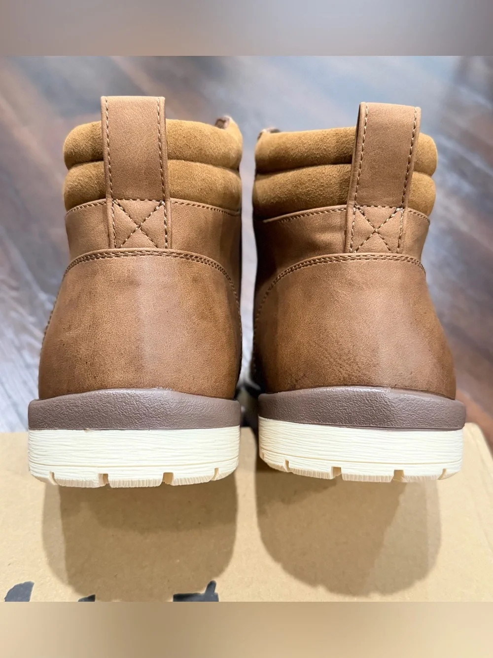 N/A stylish tan
