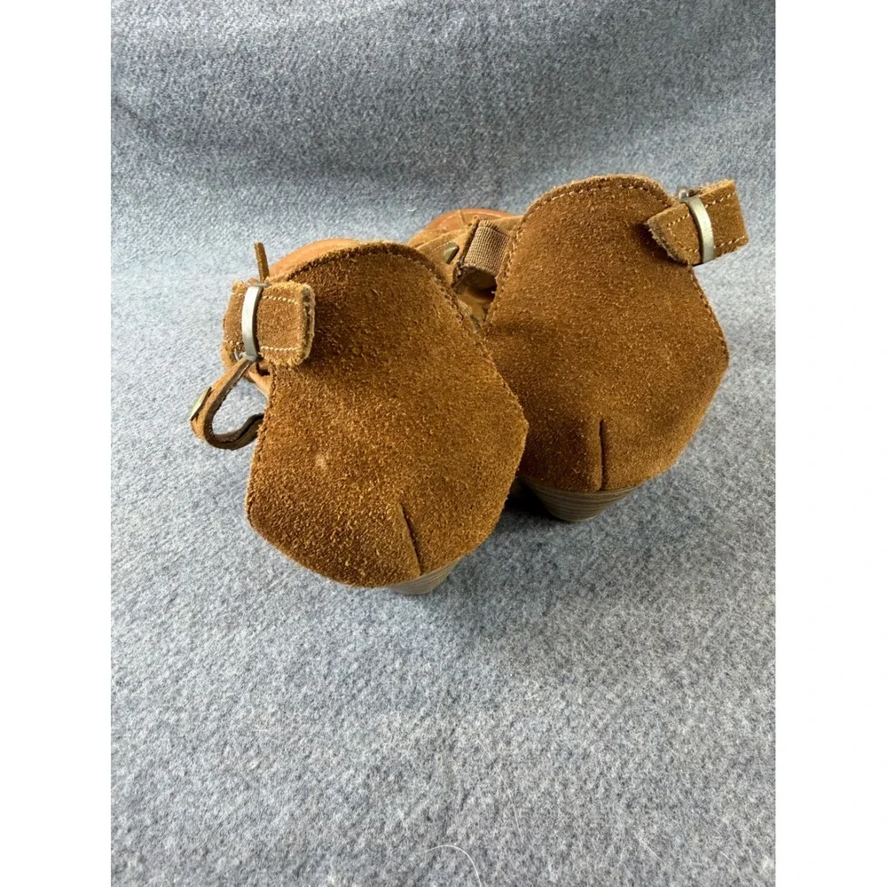 Minnetonka Sandals‎ Women 9 Brown Leather Suede Fringe Studded Flats Boho