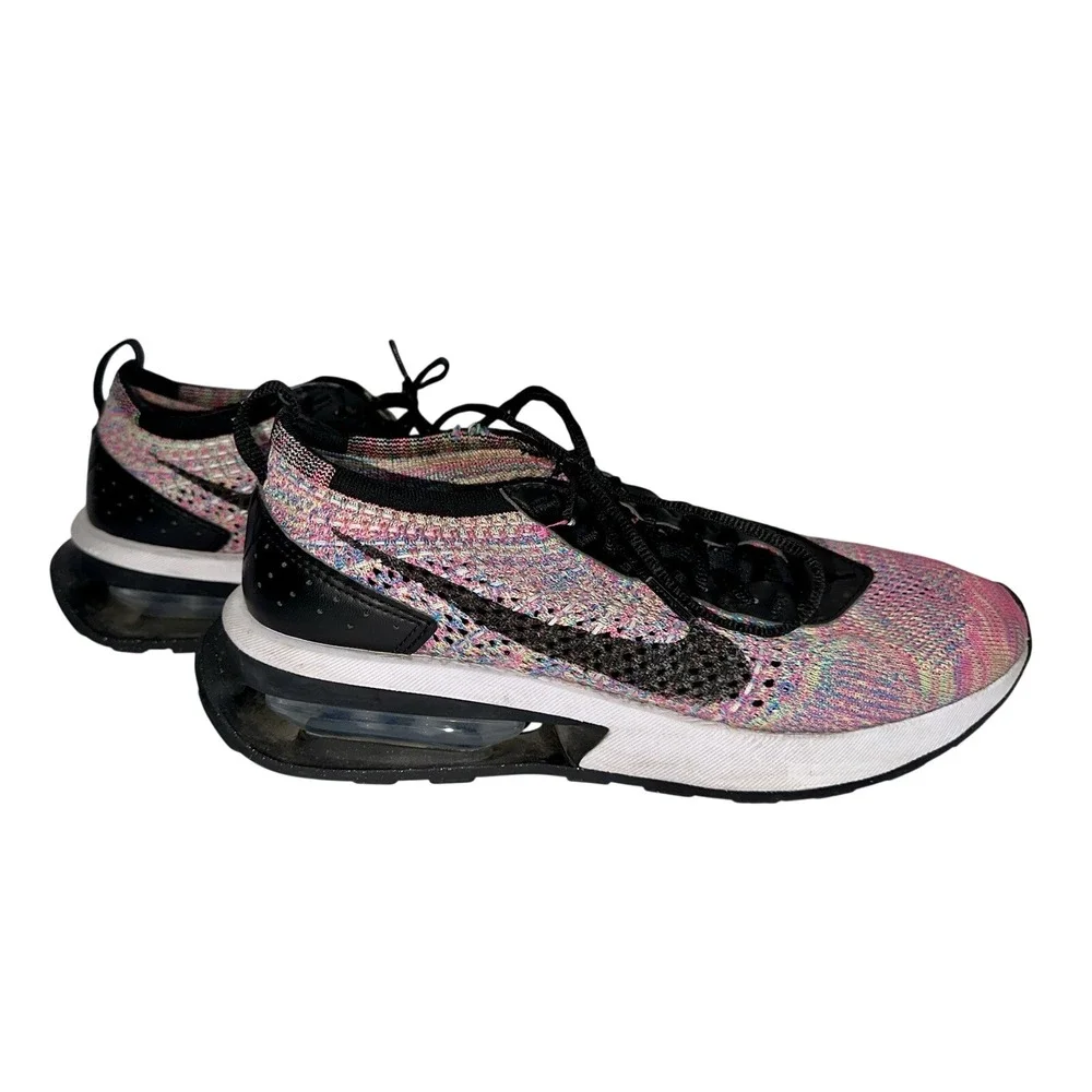 Nike step out