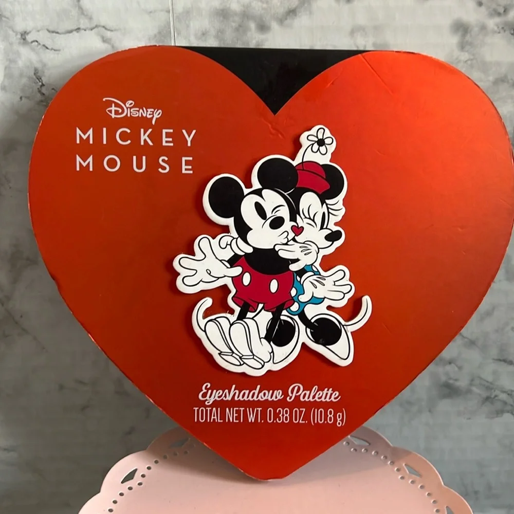 Disney Mickey Mouse 12 Eyeshadow Palette by‎ Taste Beauty NWOT 0.38 oz.