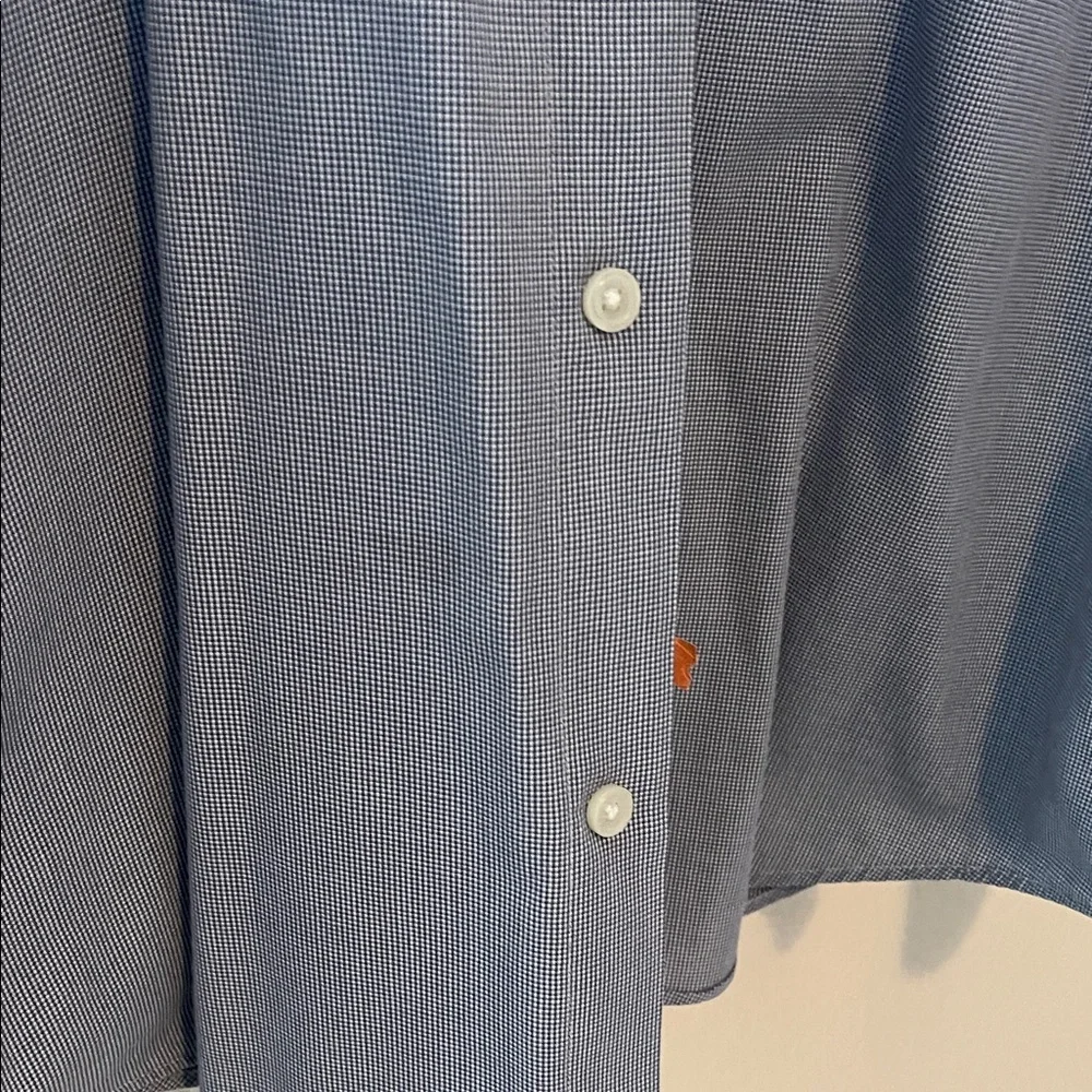 Banana Republic casual button