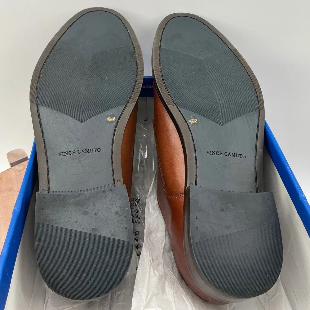 Vince Camuto traction professional