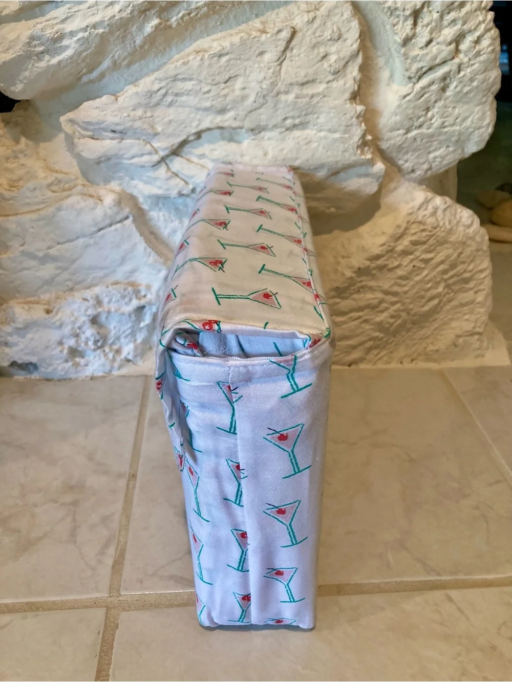 NEW Twin XL 100% Cotton Sheet Set - White with Teal & Pink Martini Print