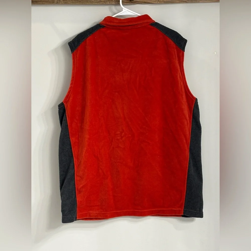 Columbia bright red