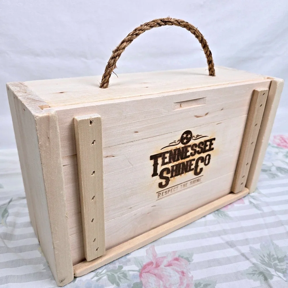 Tennessee Shine Co Wooden‎ Crate Storage Box Rope Handle