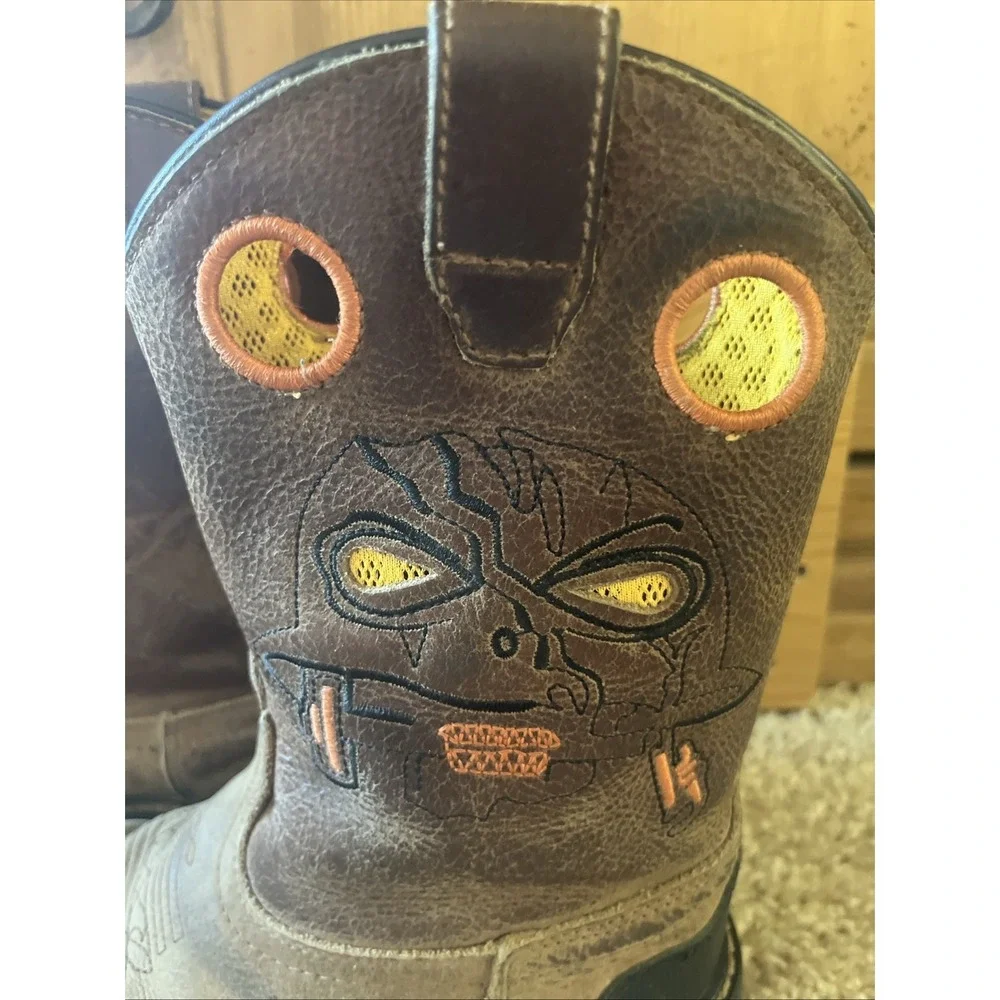 Cody James Warrior Skull Square Toe Kids Size‎ 1 D Pull On Work/Western Boots