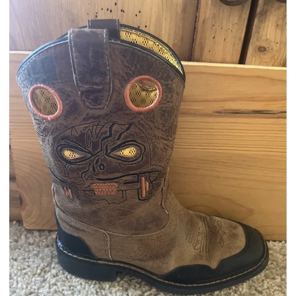 Cody James Warrior Skull Square Toe Kids Size‎ 1 D Pull On Work/Western Boots