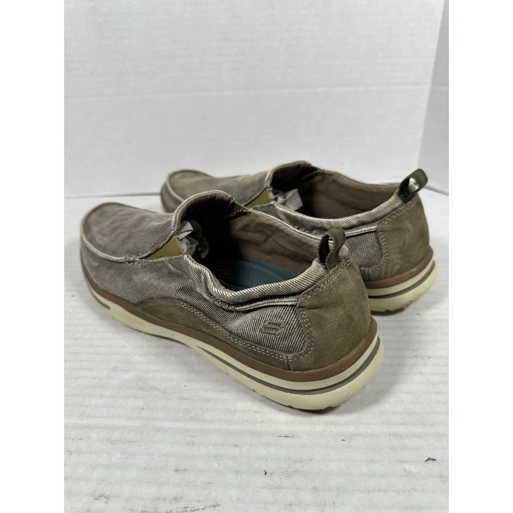 Skechers relaxed fit