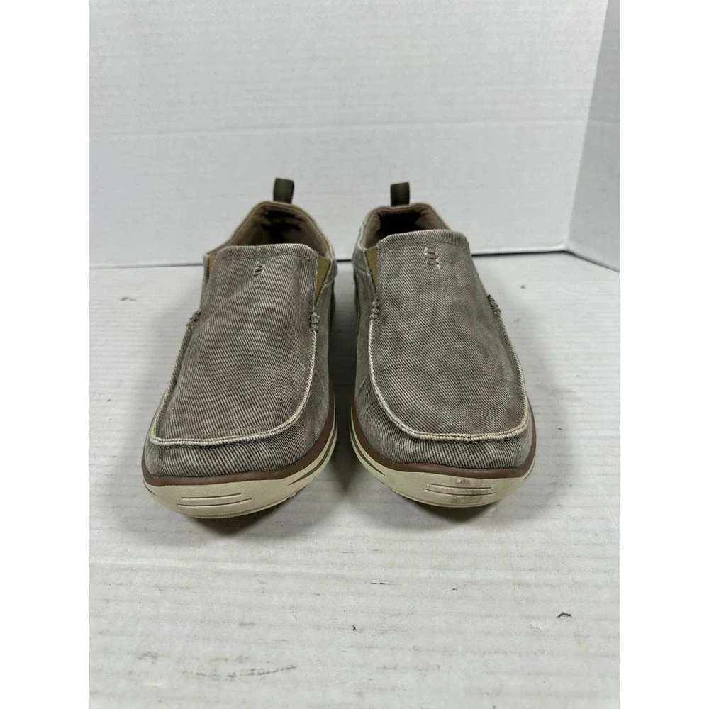 Skechers relaxed fit