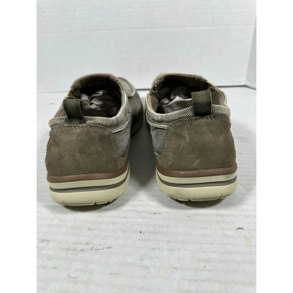 Skechers relaxed fit