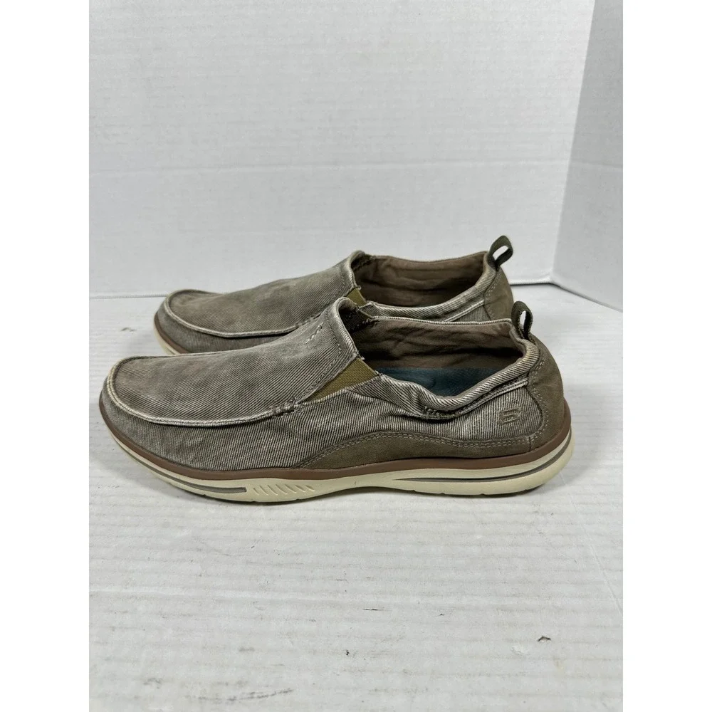 Skechers relaxed fit
