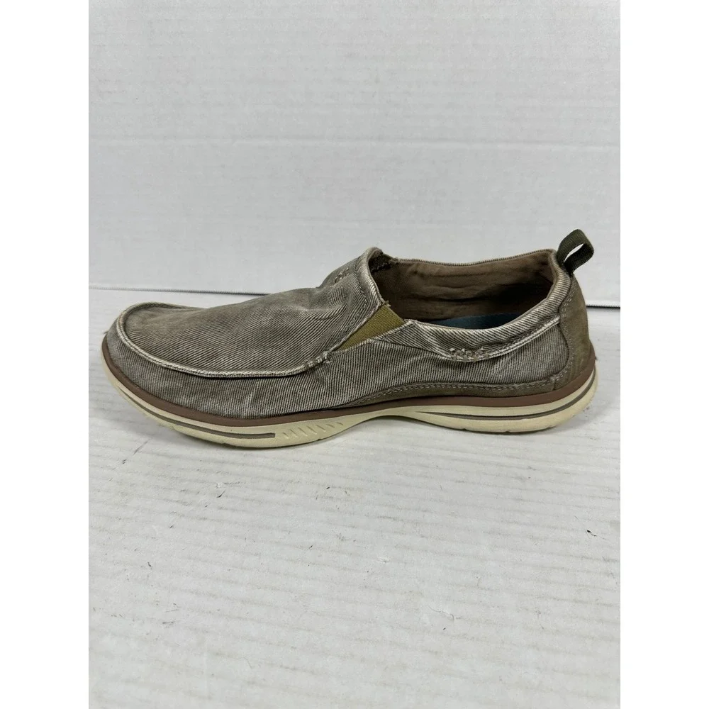 Skechers relaxed fit