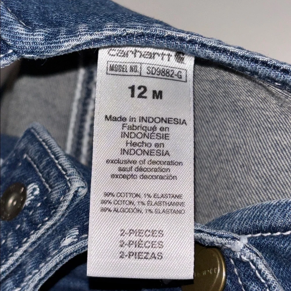 Carhartt close up
