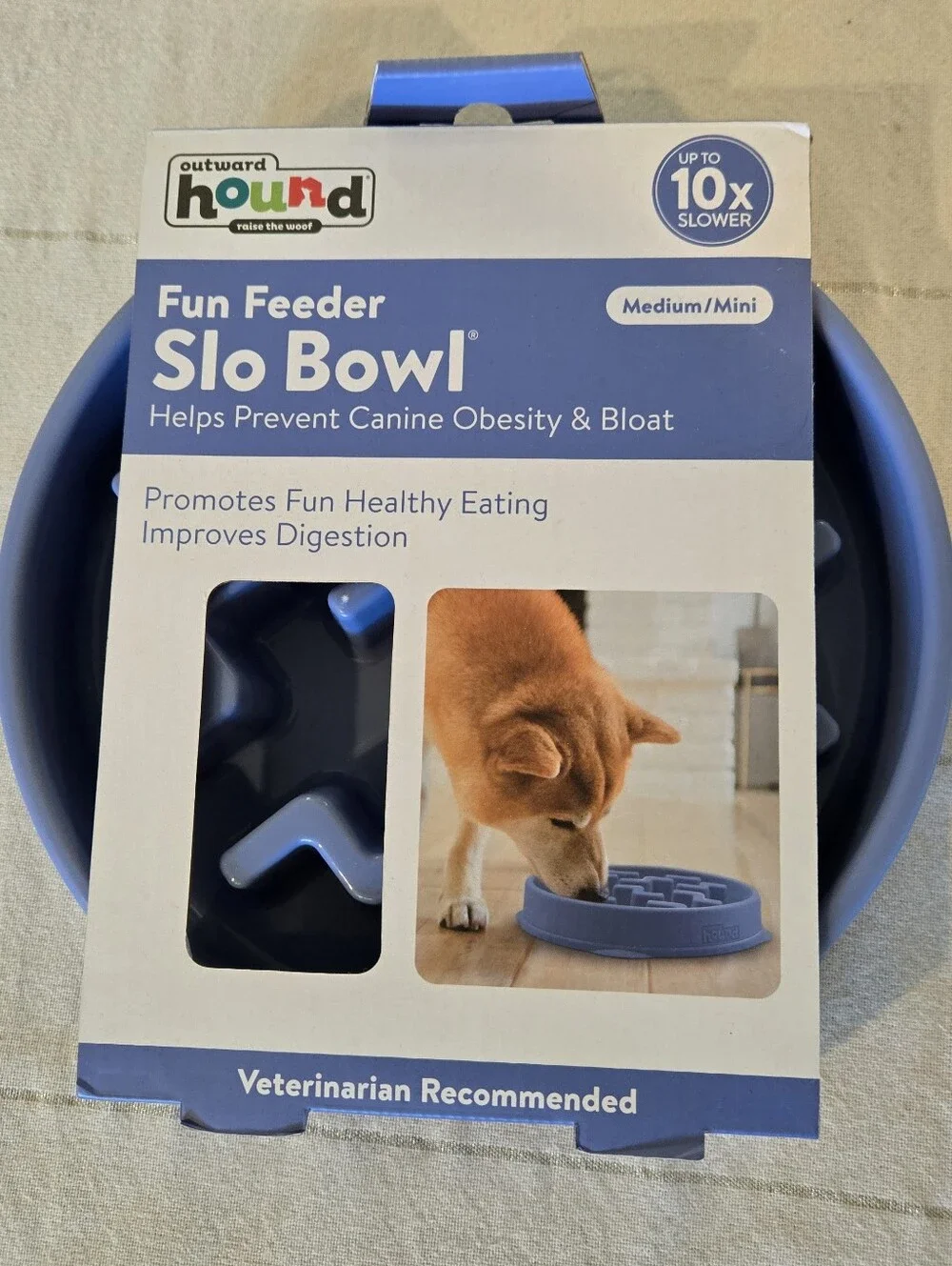 Outward Hound Fun Feeder Slow Feeder Dog Bowl, Blue, 2-cup