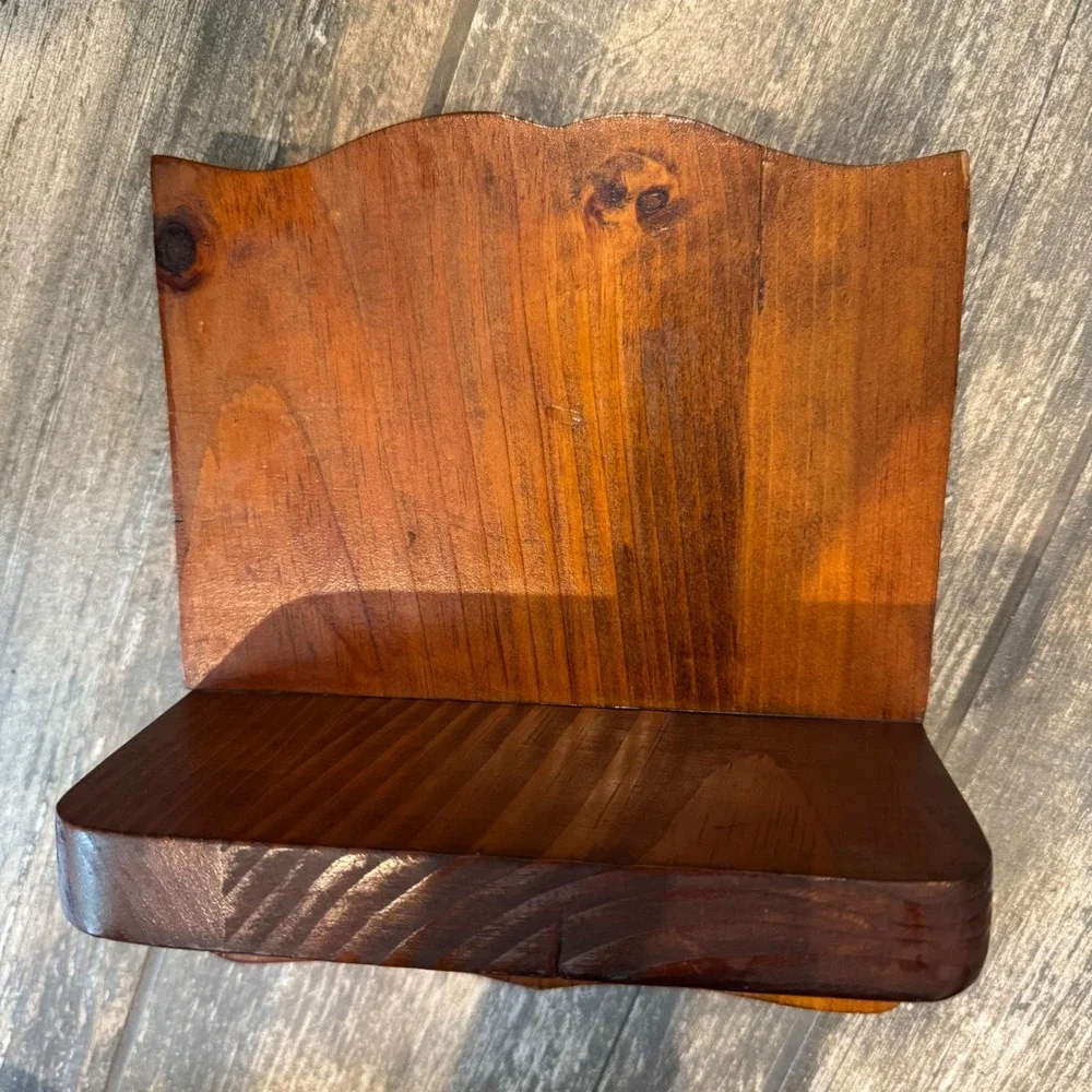 Unbranded rustic farmhouse